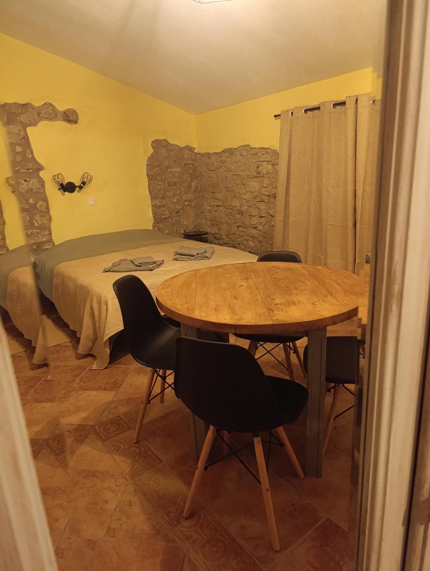 Mas Pitre Bed and Breakfast Besalú Eksteriør billede