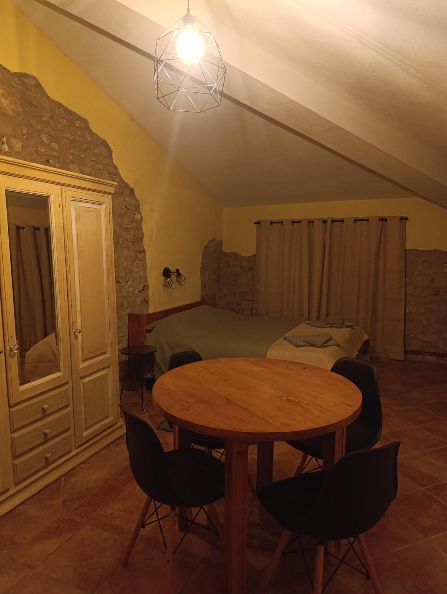 Mas Pitre Bed and Breakfast Besalú Eksteriør billede