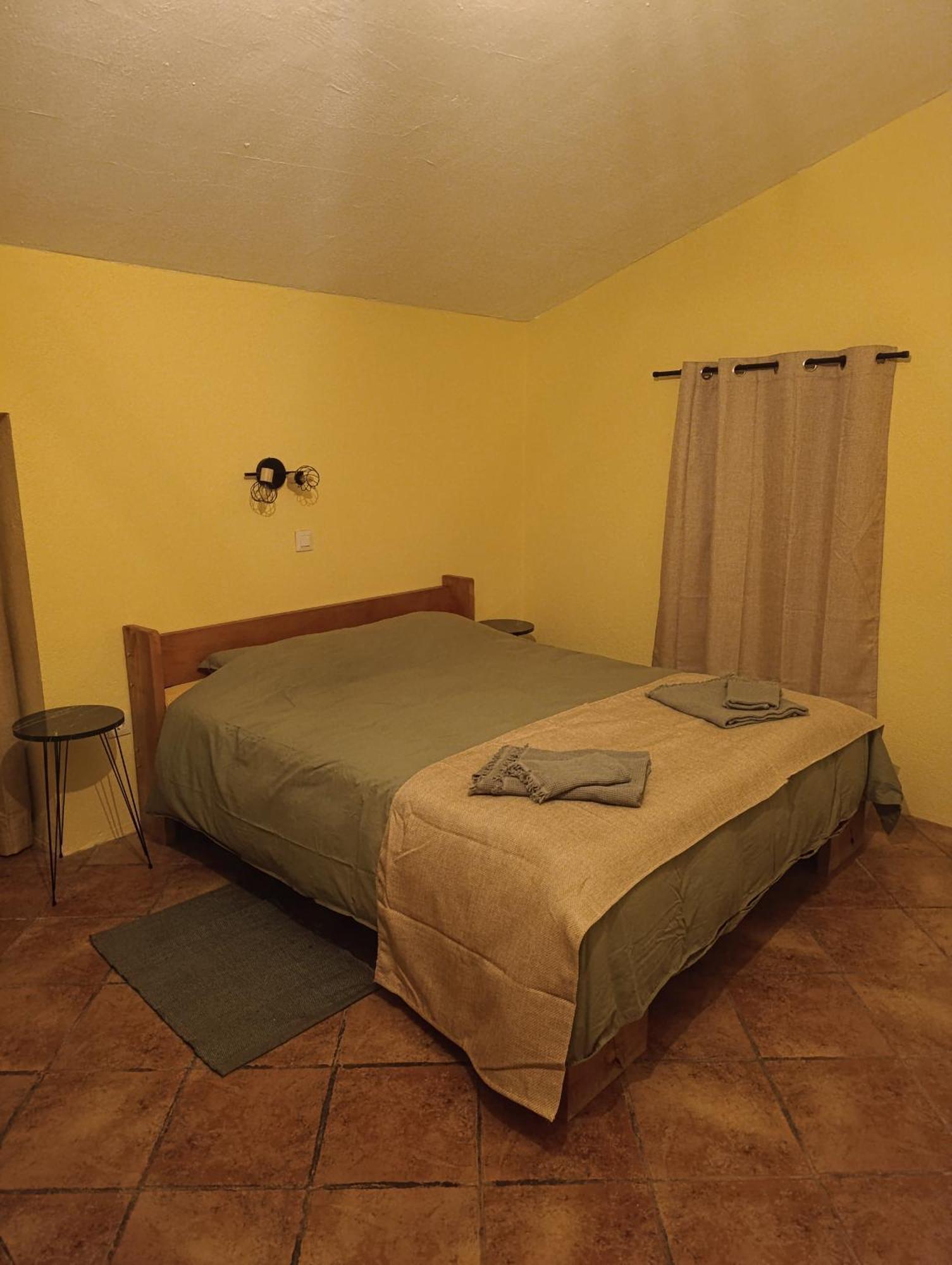 Mas Pitre Bed and Breakfast Besalú Eksteriør billede